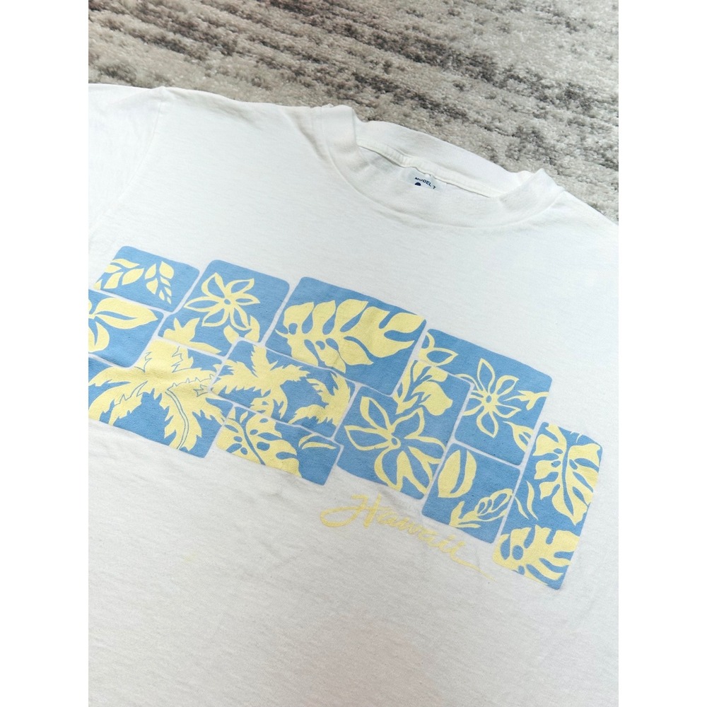 Model T Hawaii Graphic T-Shirt Mens L White Vintage Single Stitch Made in USA